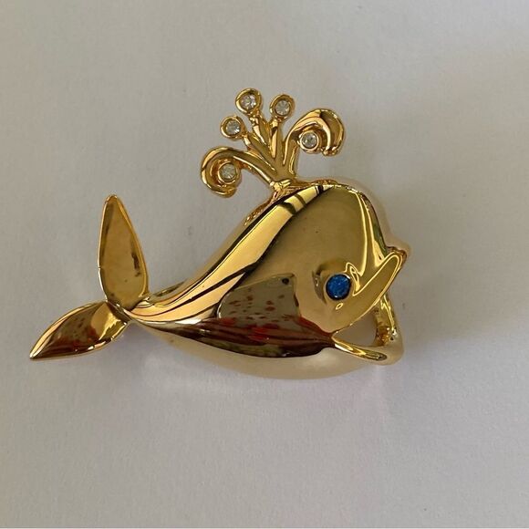 Vintage Gerry's Whale Brooch Pin Fish - Picture 2 of 6